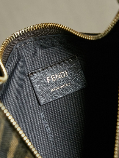 フェンディバッグ全体デザイン